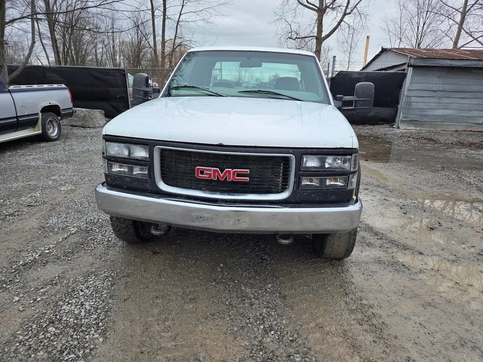 GMC C/K 2500 1998 photo 2