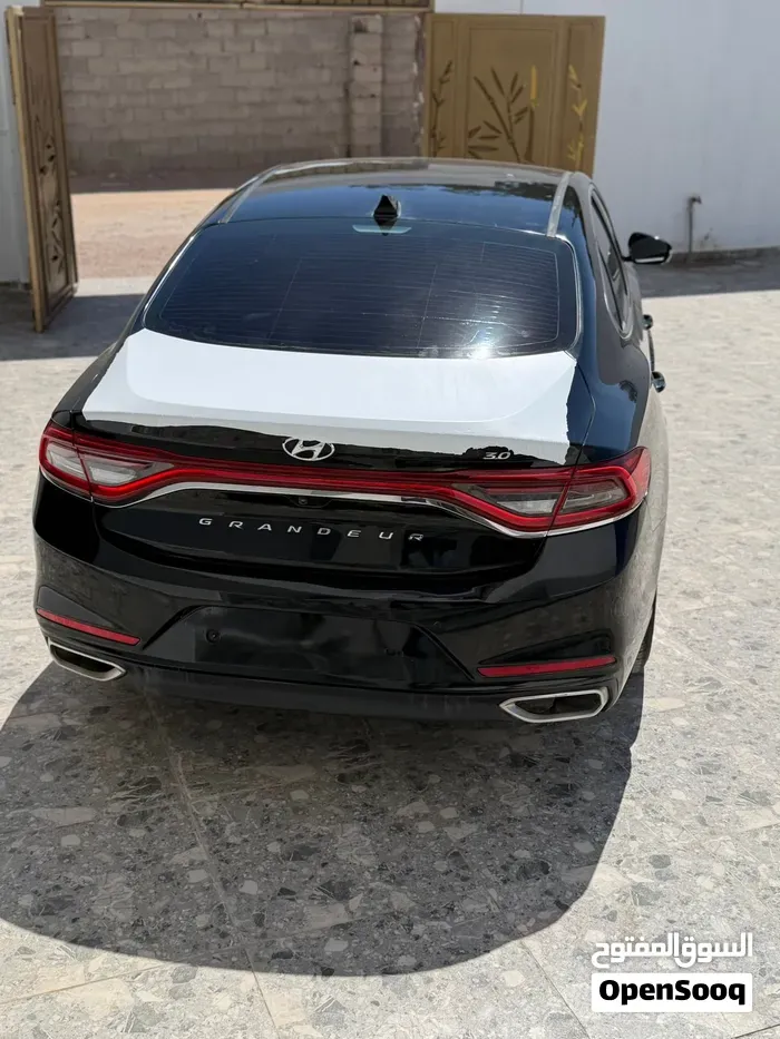 Hyundai Azera