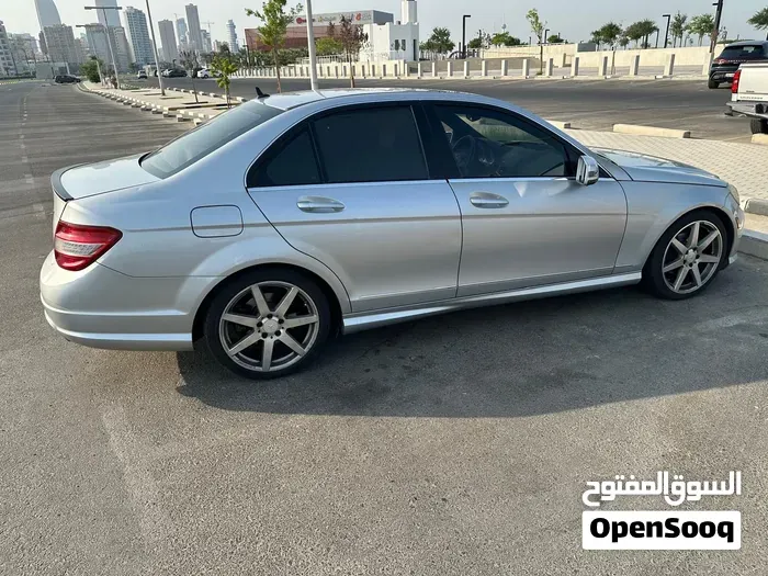 Mercedes-Benz C300 2010 photo 4