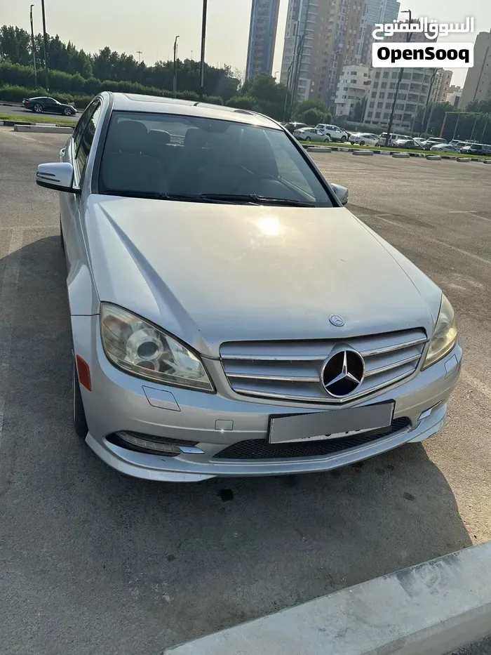 Mercedes-Benz C300 2010 photo 2