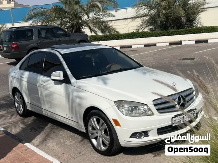 Mercedes-Benz C300 2010 photo 5
