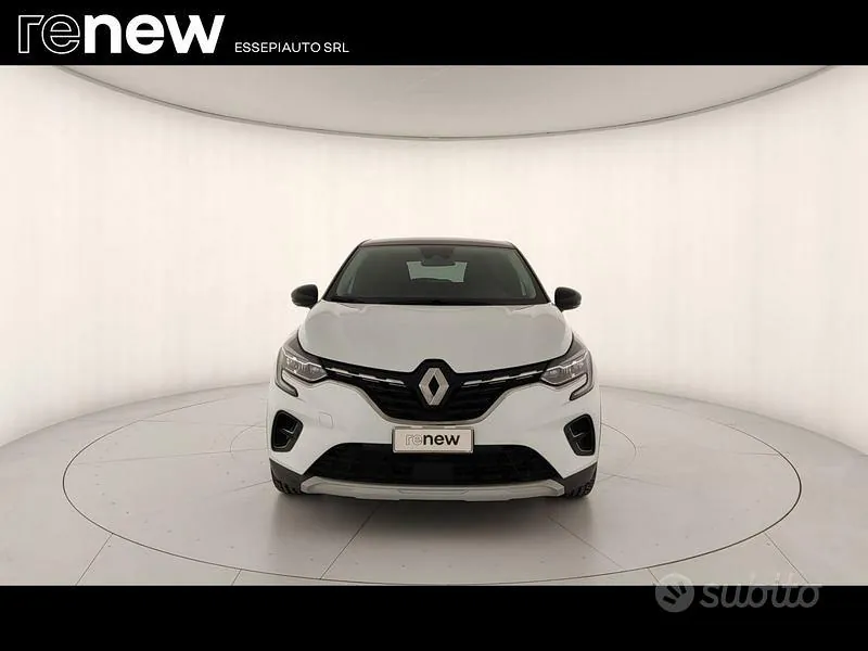Renault Captur 2023 photo 2