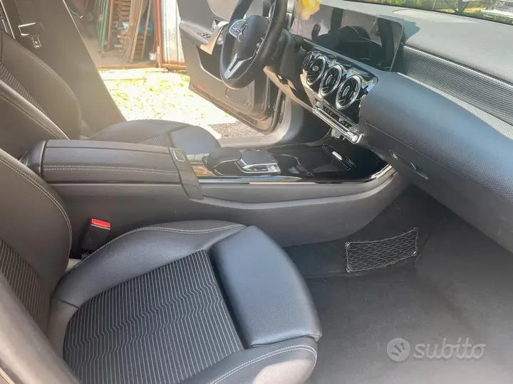 Mercedes-Benz Claسة A 2019 photo 3