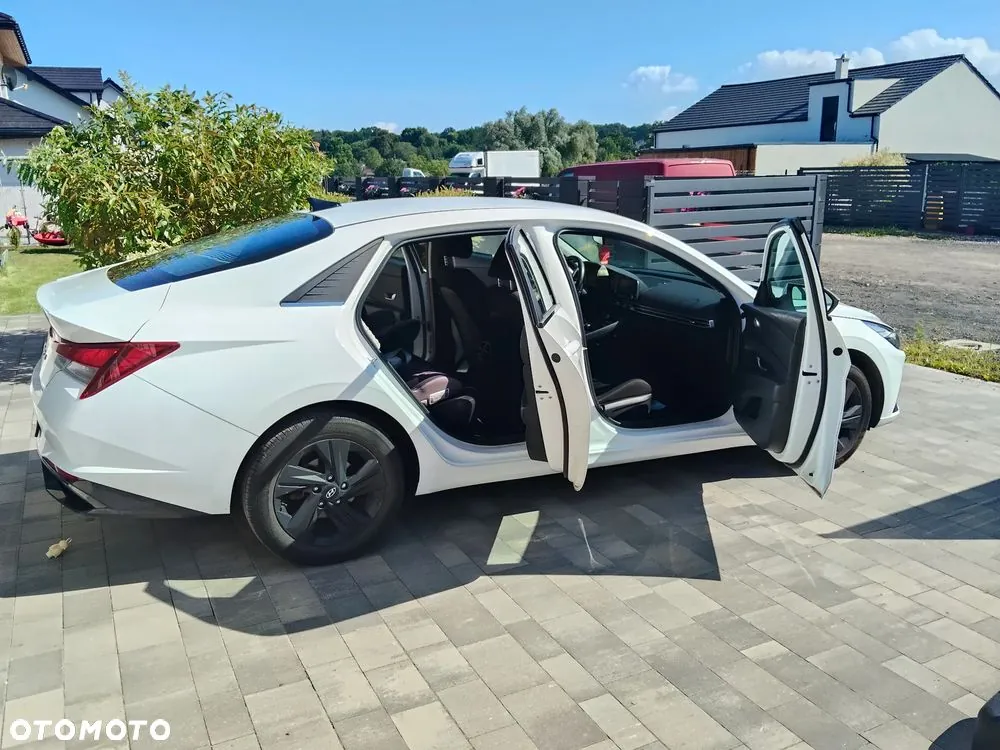 Hyundai Elantra 2022 photo 5
