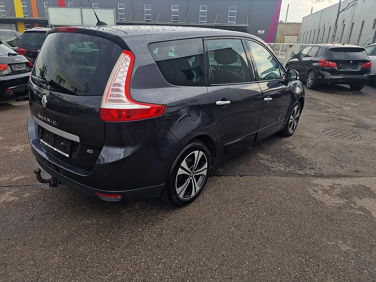 Renault Scenic 2012 photo 2