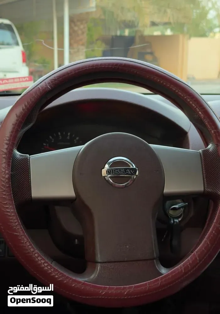 Nissan Navara 2014 photo 2