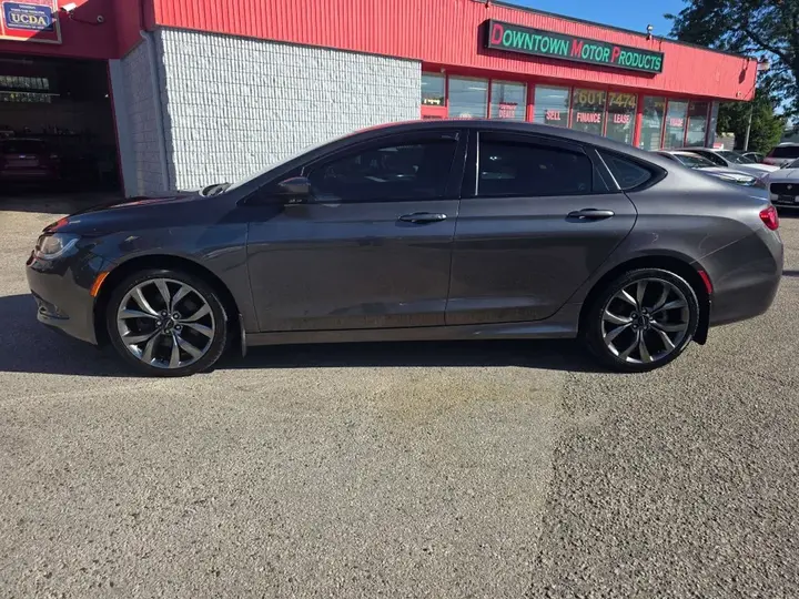 Chrysler 200 2015 photo 3