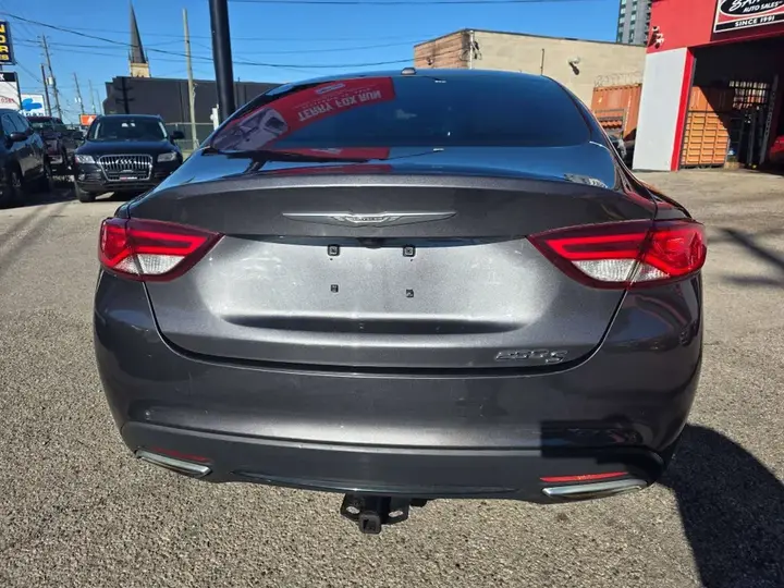 Chrysler 200 2015 photo 5