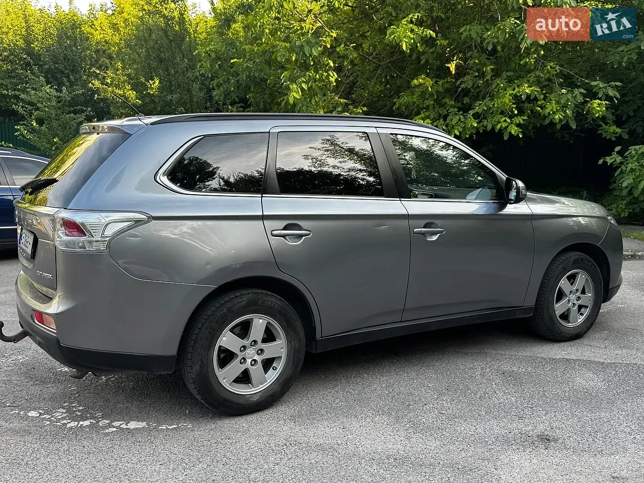 Mitsubishi Outlander 2013 photo 2