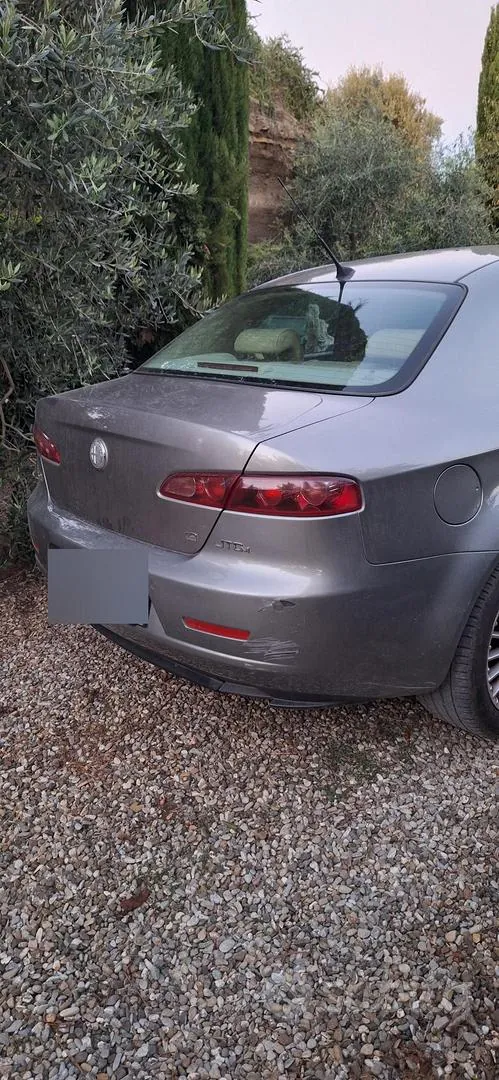 Alfa Romeo 159 2008 photo 2