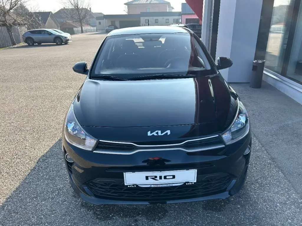 Kia Rio 2023 photo 2