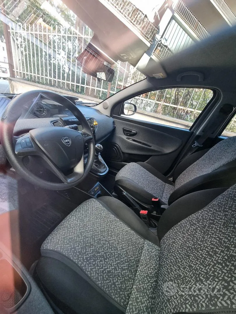 Lancia Ypsilon 2022 photo 5