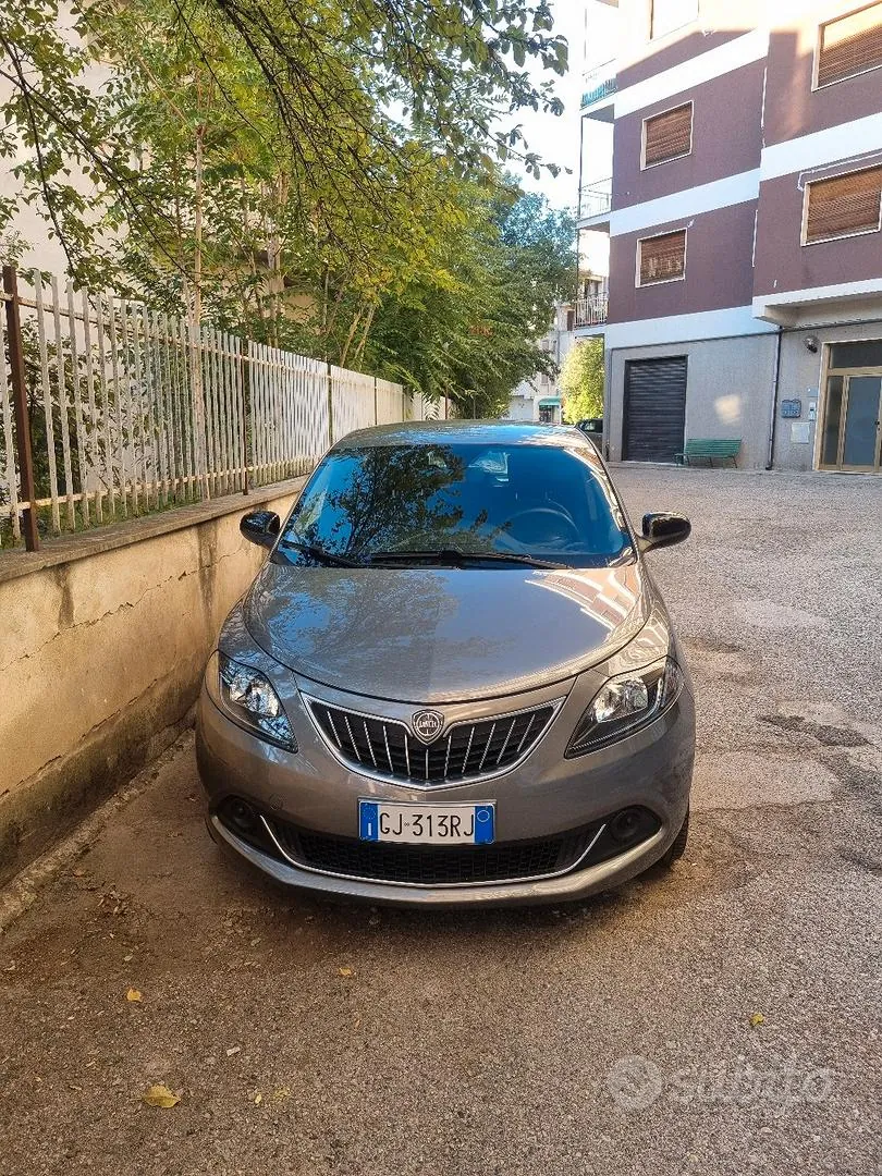 Lancia Ypsilon 2022 photo 3