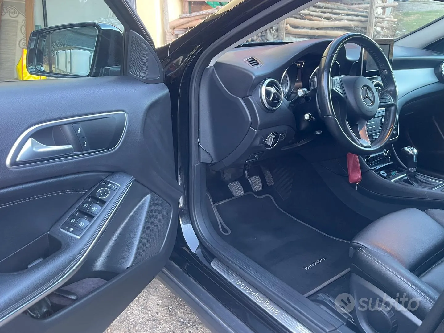 Mercedes-Benz Gla 2017 photo 2