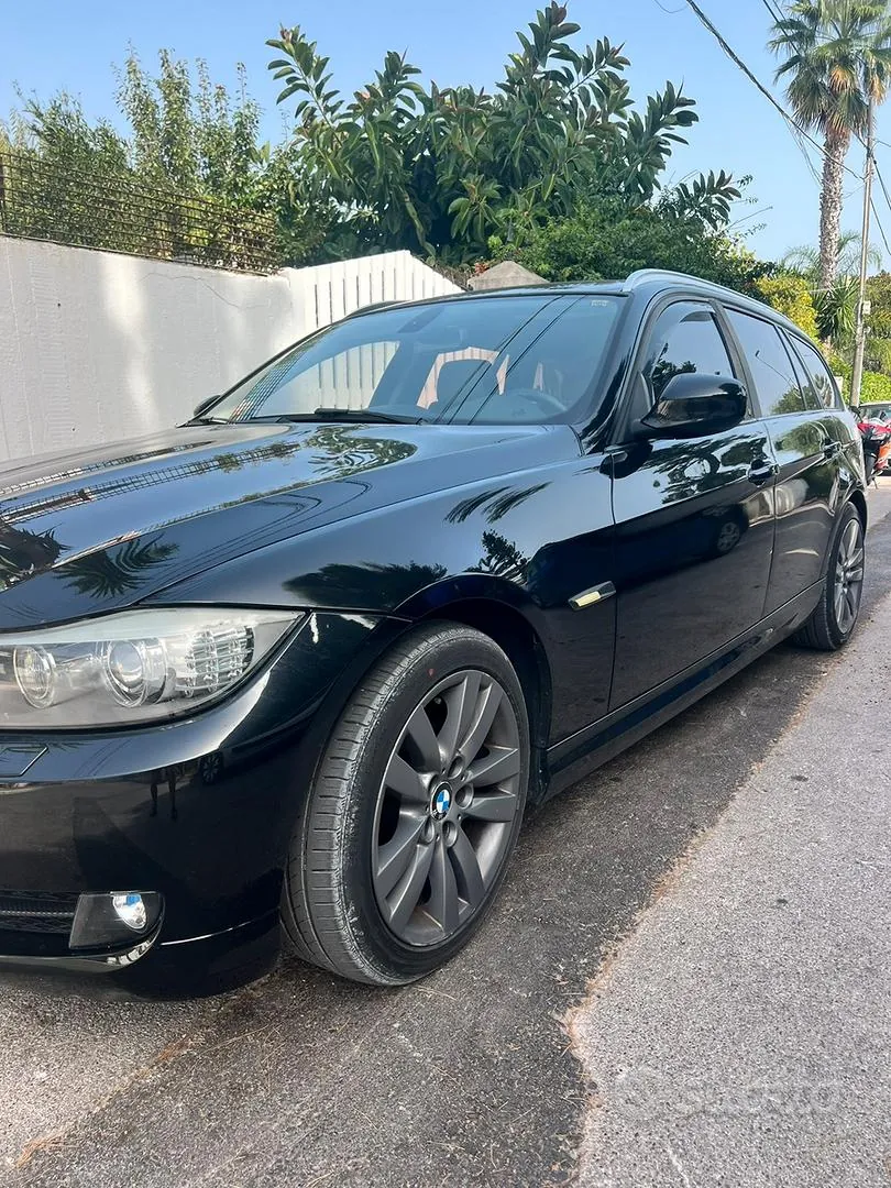 BMW 320 2011 photo 5