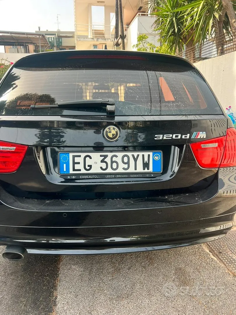 BMW 320 2011 photo 4