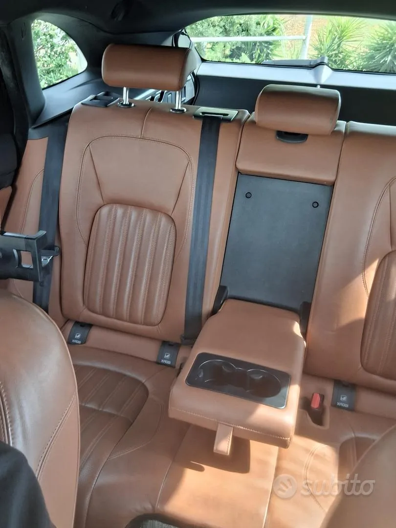 Jaguar F-Pace 2017 photo 3