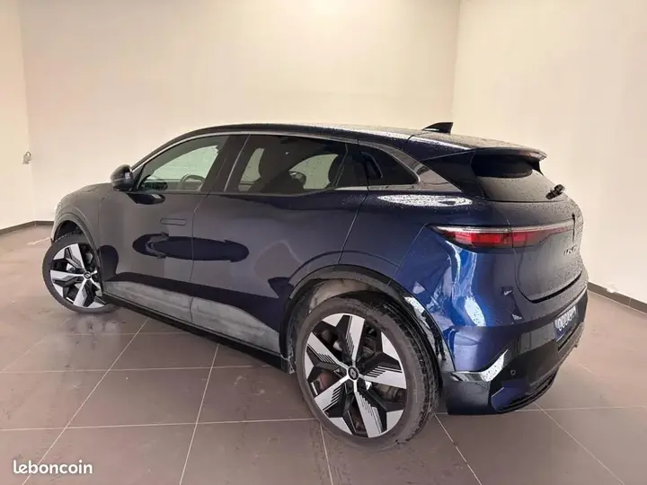 Renault Megane 2023 photo 2