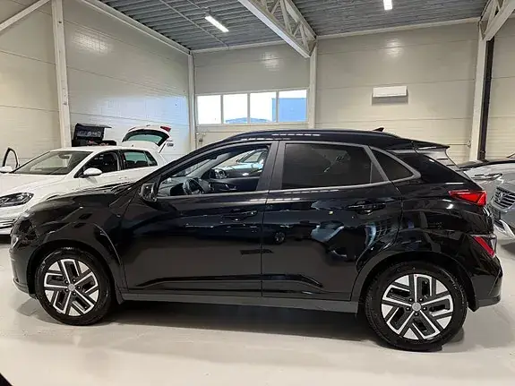 Hyundai Kona 2023 photo 2