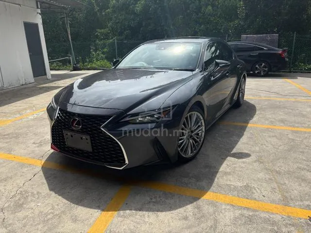 Lexus Is300