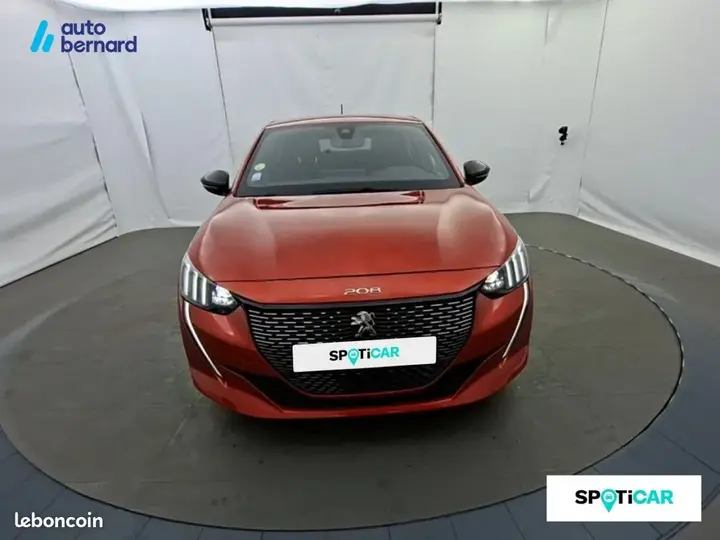 Peugeot 208 2021 photo 2