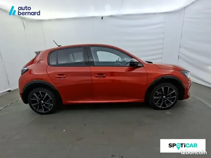 Peugeot 208 2021 photo 4