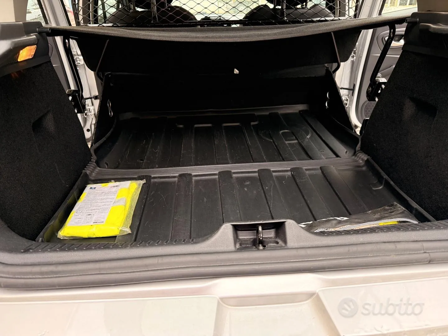 Renault Clio Van 2017 photo 5