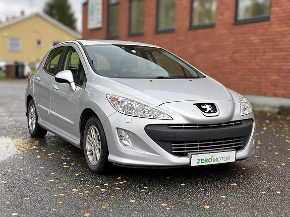 Peugeot 308 2011 photo 2