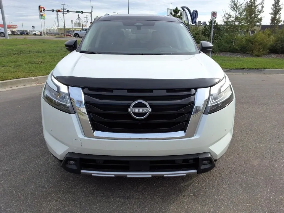 Nissan Pathfinder 2023 photo 2