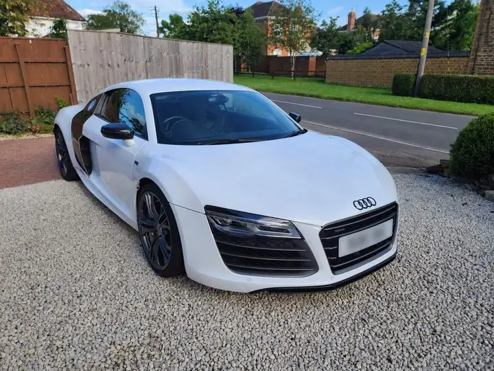 Audi R8