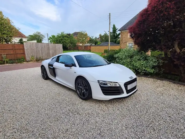 Audi R8 2015 photo 3
