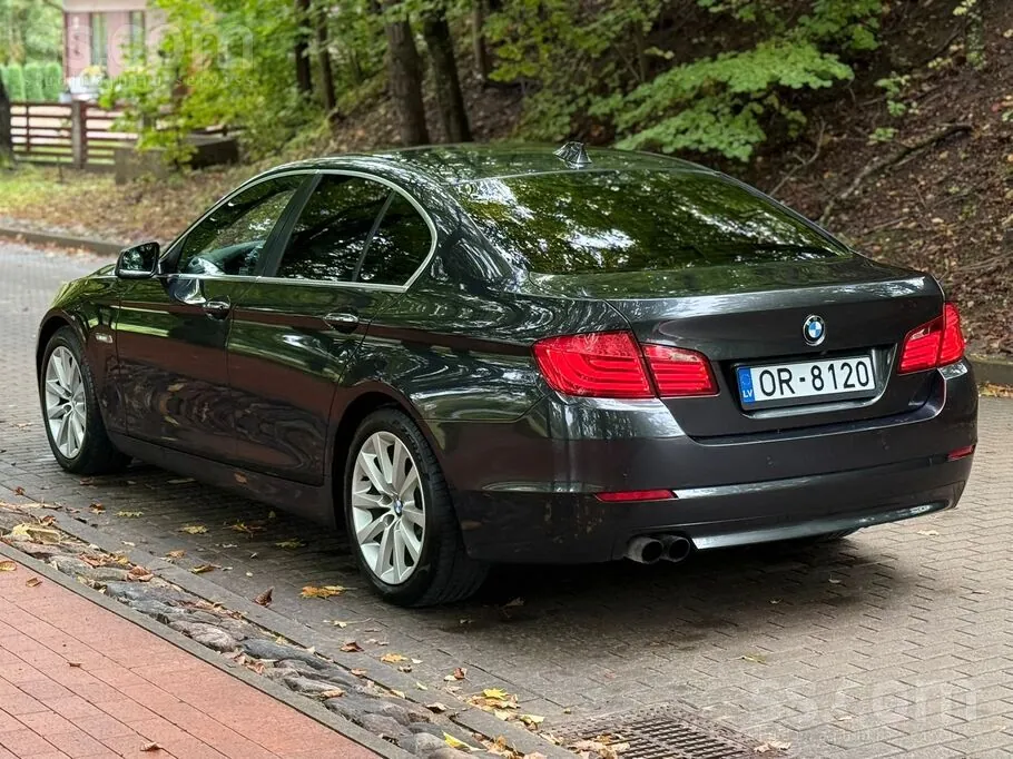 BMW 520 2011 photo 4