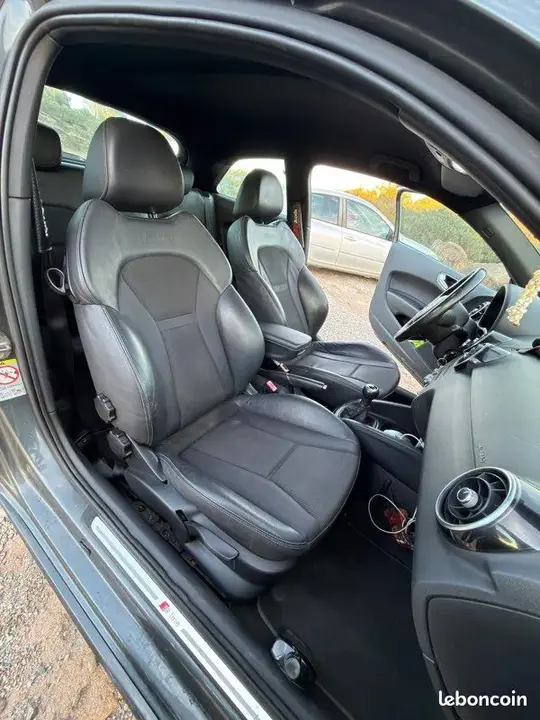 Audi A1 2011 photo 3