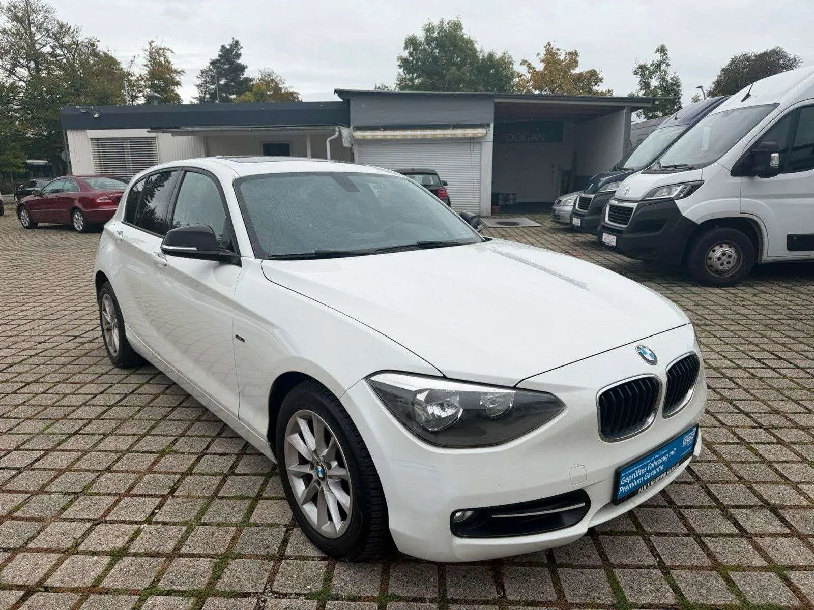 BMW 118 I 2012 photo 3