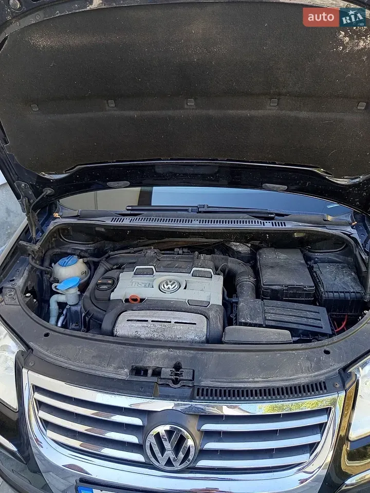 Volkswagen Touran 2007 photo 4