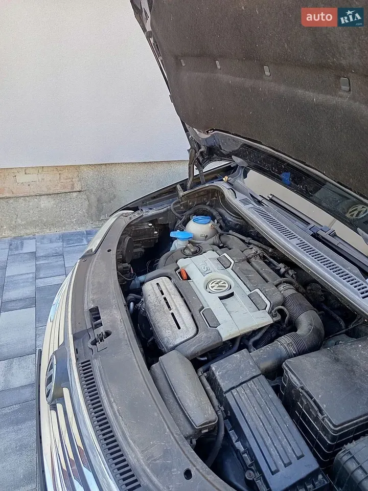 Volkswagen Touran 2007 photo 5