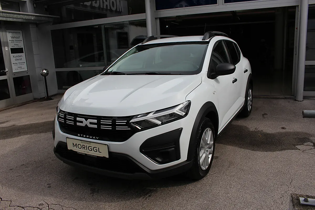 Dacia Sandero Stepway Essential Tce 90 2023 photo 2