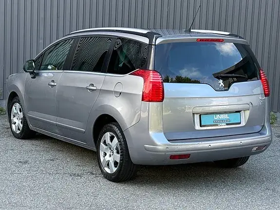 Peugeot 5008 2014 photo 2
