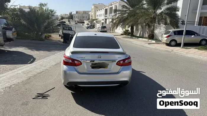 Nissan Altima 2017 photo 2