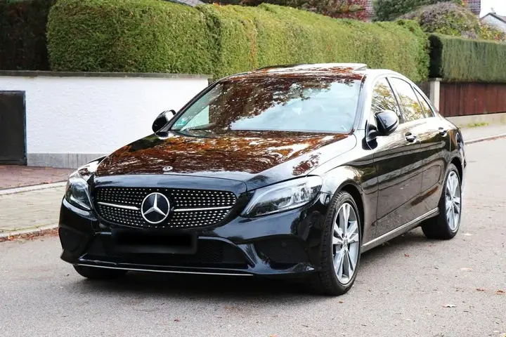 Mercedes-Benz C180