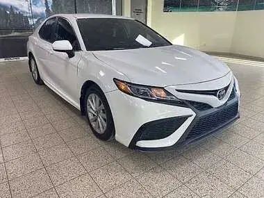 Toyota Camry 2021 photo 2