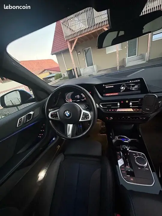 BMW 120I 2022 photo 3