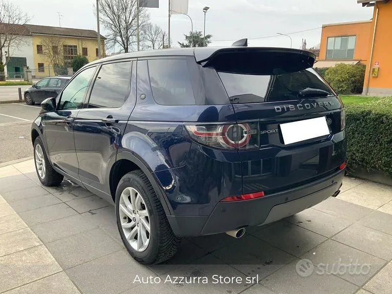Land Rover Discovery Sport 2017 photo 3