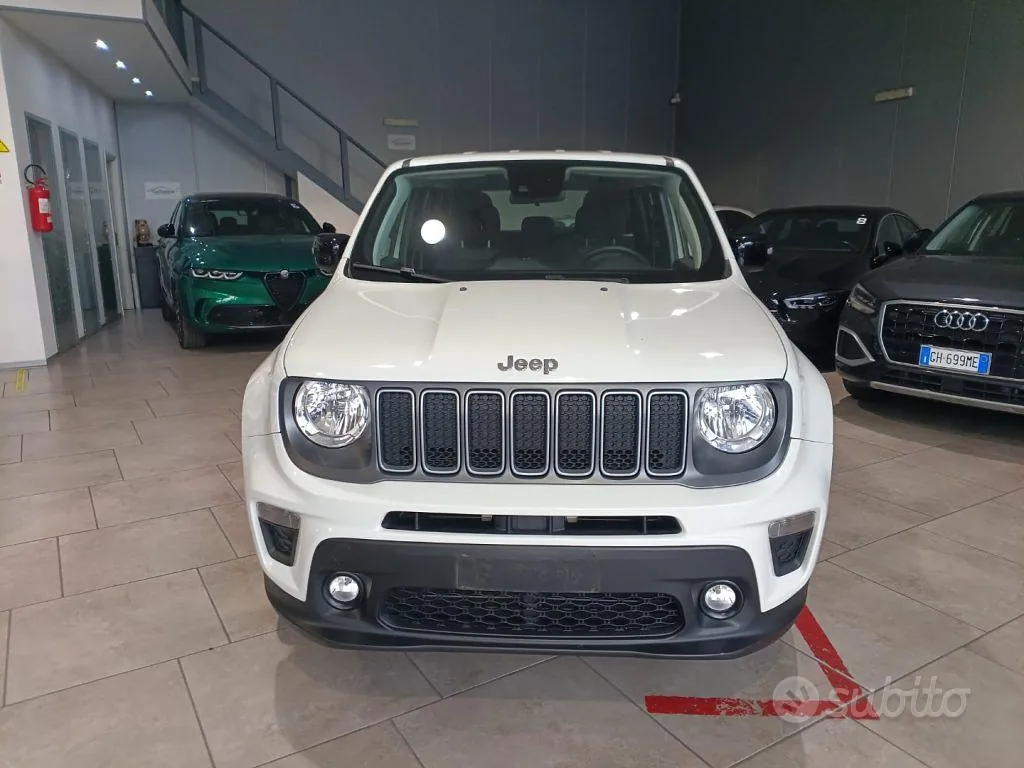 Jeep Renegade 2023 photo 2