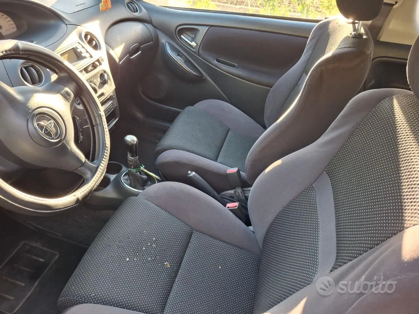 Toyota Yaris 2002 photo 3