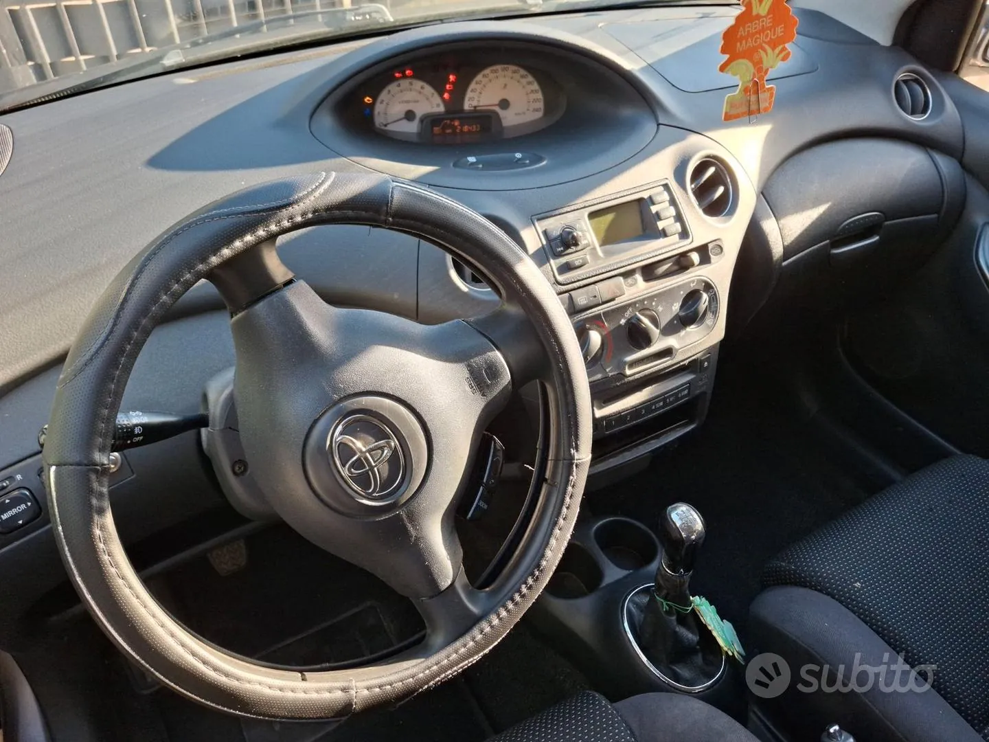 Toyota Yaris 2002 photo 4