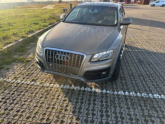 Audi Q5 2010 photo 2