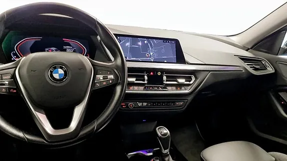 BMW 218 2022 photo 4