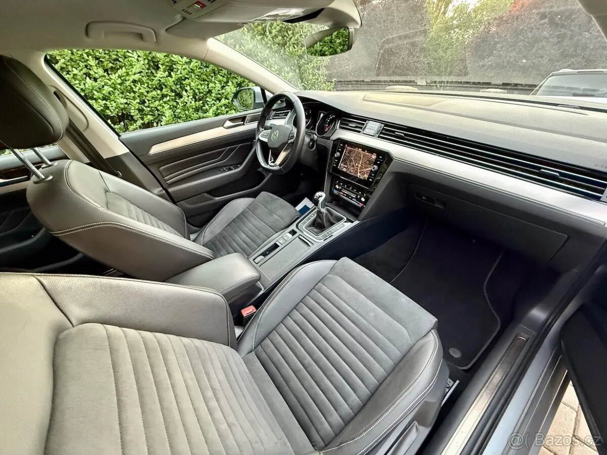 Volkswagen Passat 2022 photo 4