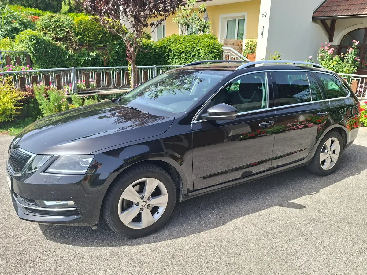 Skoda Octavia 2017 photo 2